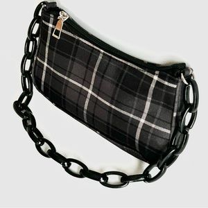 🌟LAST ONE🌟Cute Baguette Plaid Shoulder Bag. Black & Grey